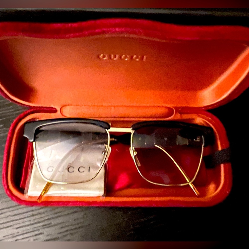 💚Gucci Unisex Metal/Pearl Embellished Frames